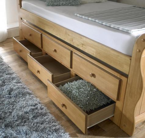 Artisan Oak Finish Captain Guest Bed